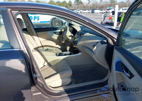 2014 Nissan Altima 2.5 from USA, damaged, VIN 1N4AL3AP5EC185229